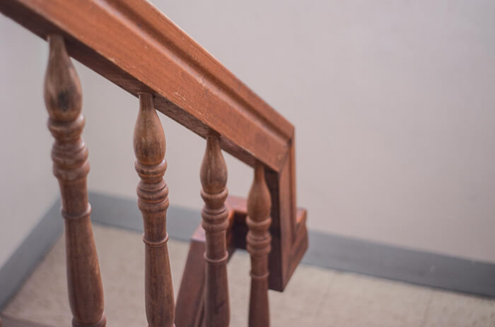 Деревянные перила