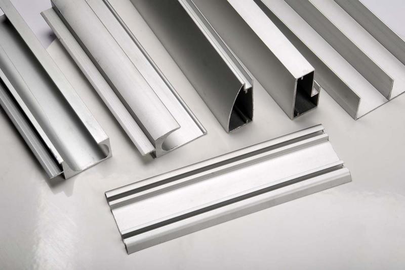 Что такое алюминиевый профиль: виды, назначение и область применения