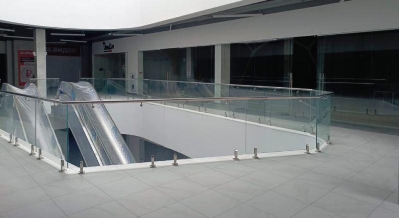 Проект стеклянные ограждения в ТЦ г. Ставрополь